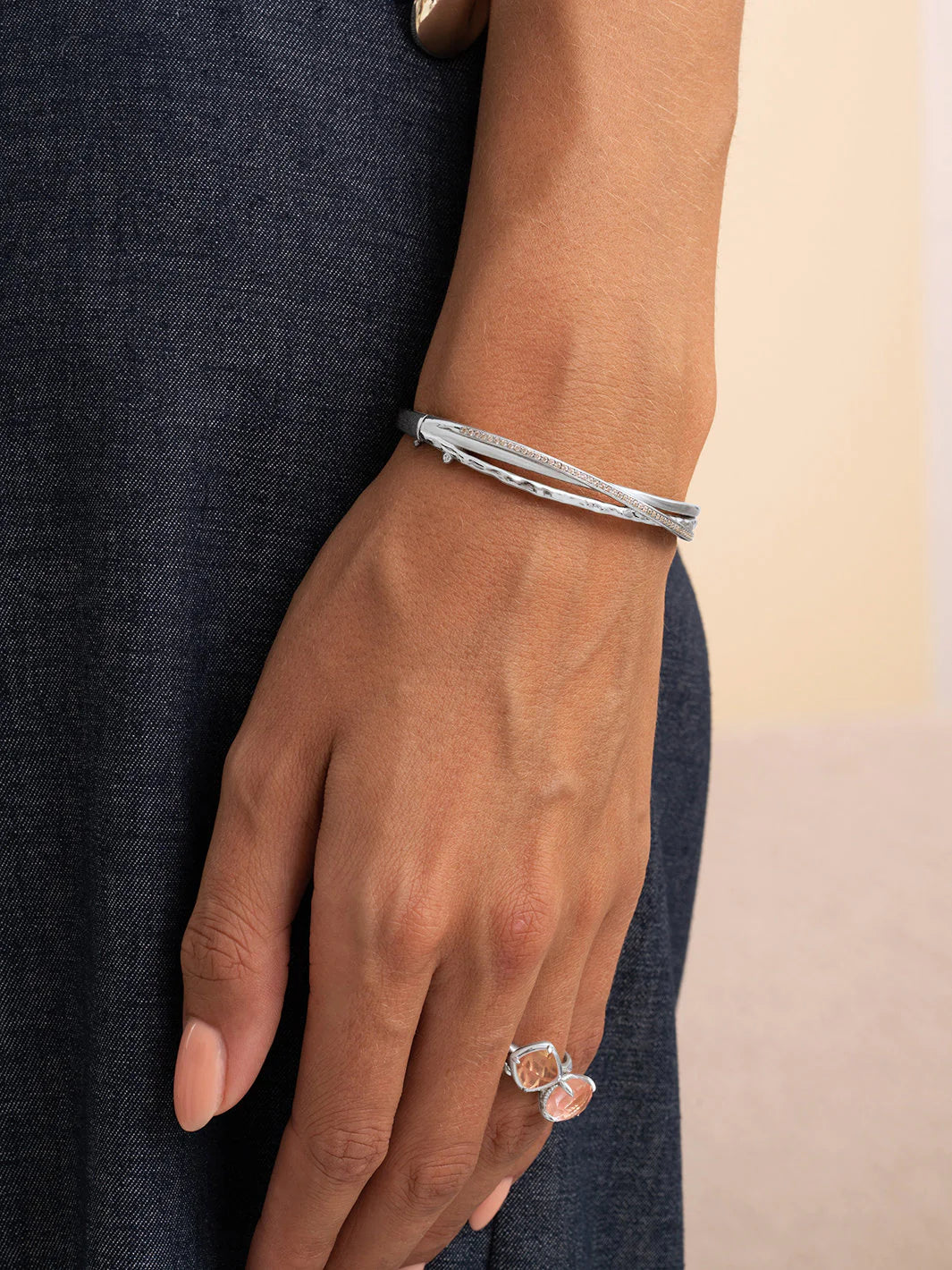 Sparkling Jewels Armband Uneven Bangle SB-BAG-02-020 Goudkleurig