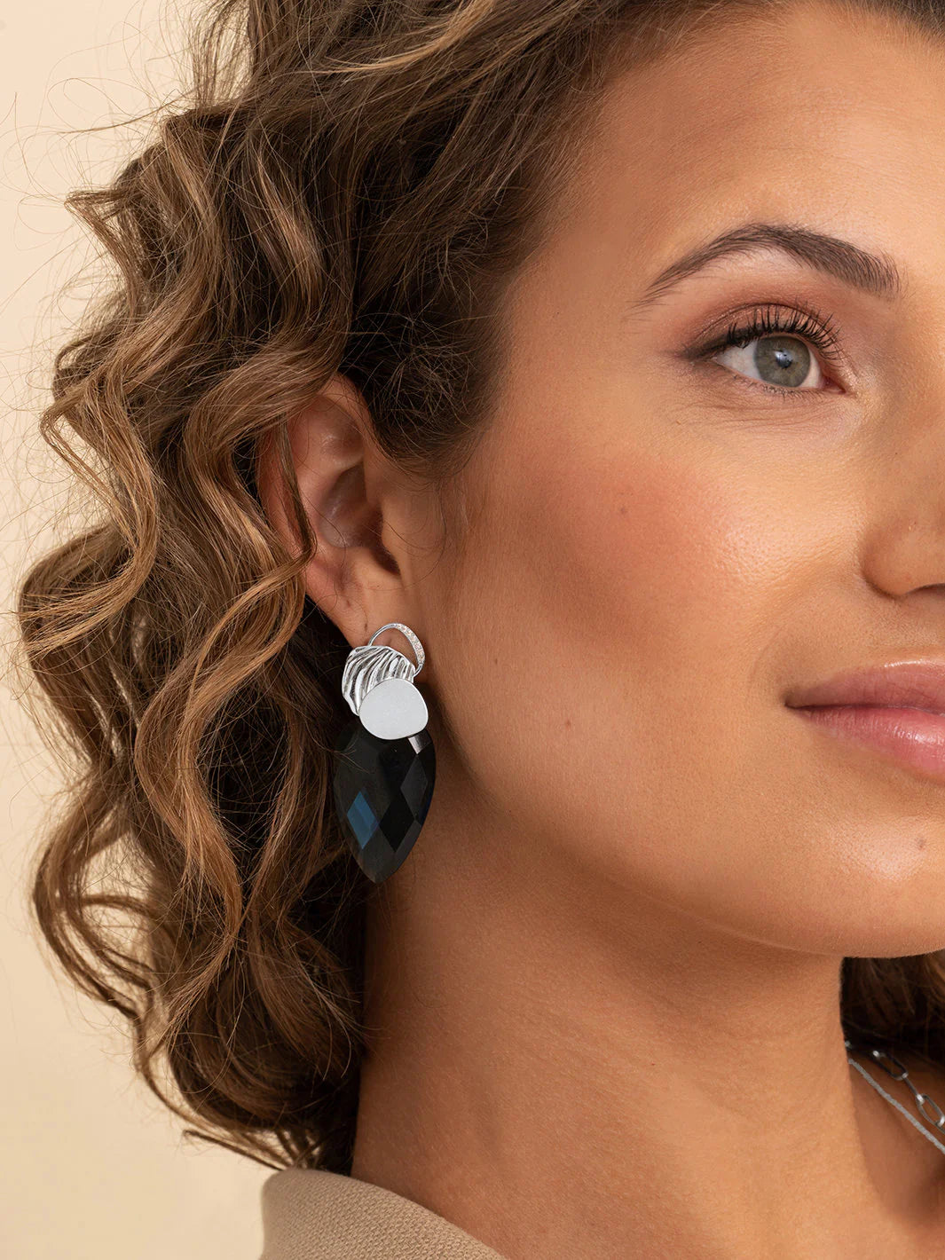 Sparkling Jewels Oorbellen Uneven Push Back Zirkonia EAS44 - PansiteNederland.nl