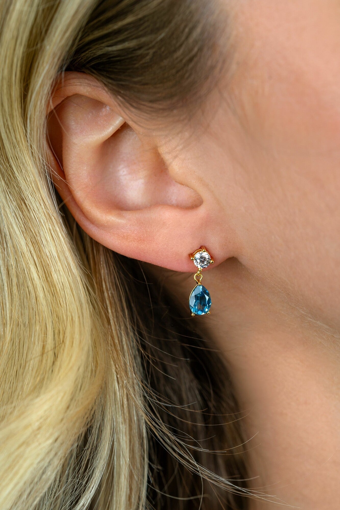 ZINZI gold plated zilveren oorstekers blauwe peer en wit ronde zetting 16mm ZIO2744 - PansiteNederland.nl