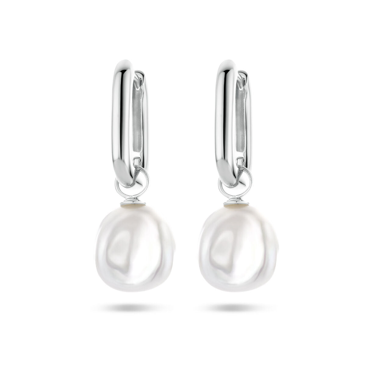 Fantasy Collection Oorbellen paperclip barok parel 27 mm zilver