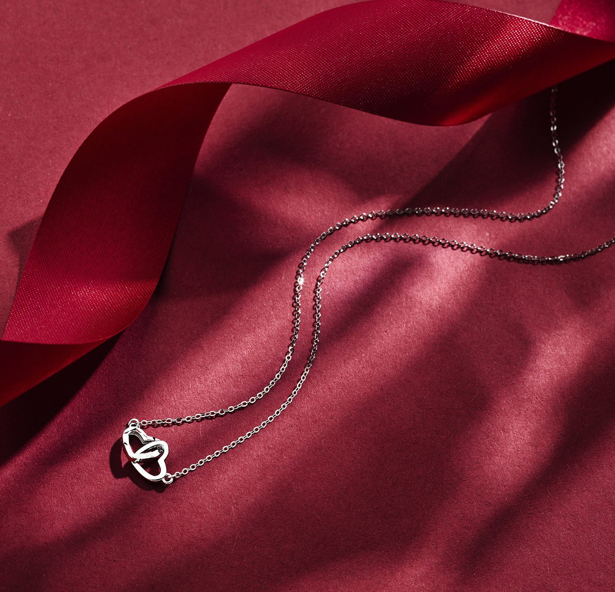 Collier hartjes gediamanteerd 41 + 4 cm zilver