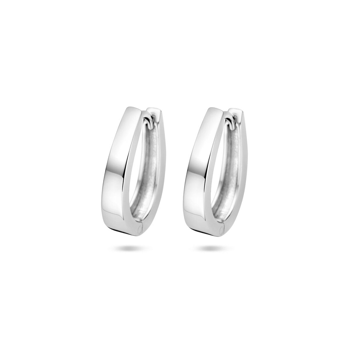 Fantasy Collection Oorbellen 18 mm zilver