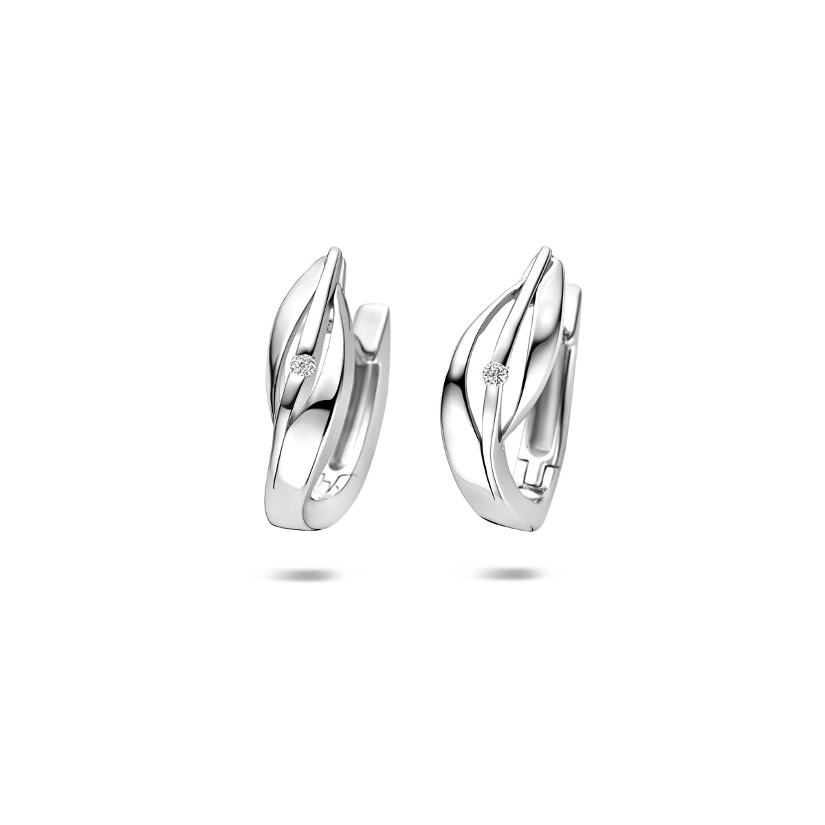Klapoorringen lab grown diamant 0.03ct (2x 0.015ct) f vs zilver gerhodineerd