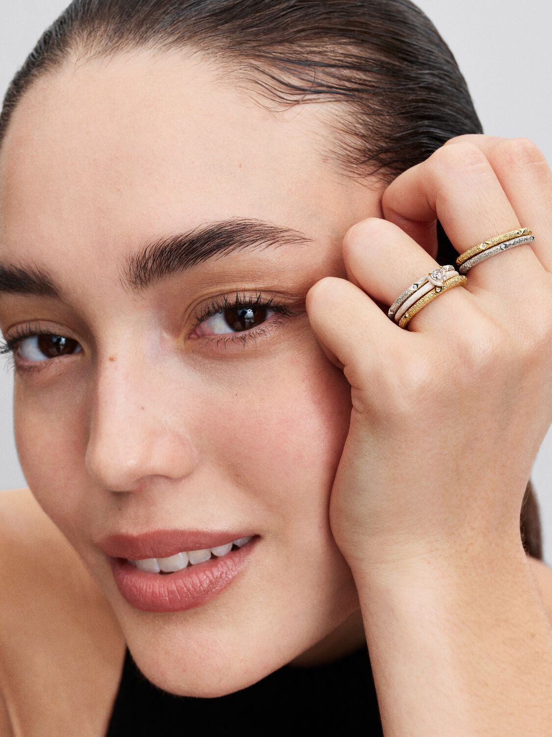 Pandora hart chakra ring verguld met hartvormige steen