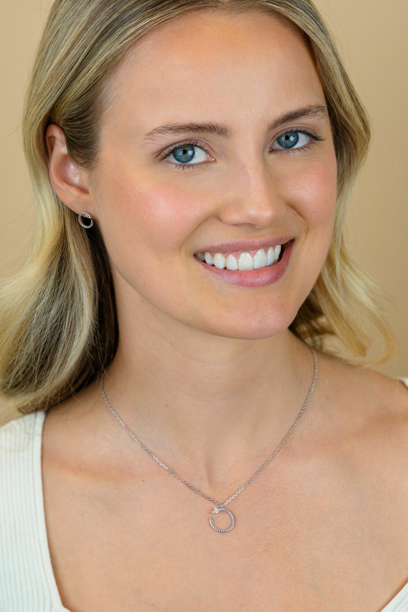 ZINZI zilveren oorstekers open ronde slang met zirkonia 10mm ZIO2722 - PansiteNederland.nl