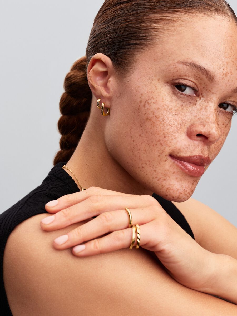 Pandora Gedraaide Huggies - 263871C00 - PansiteNederland.nl