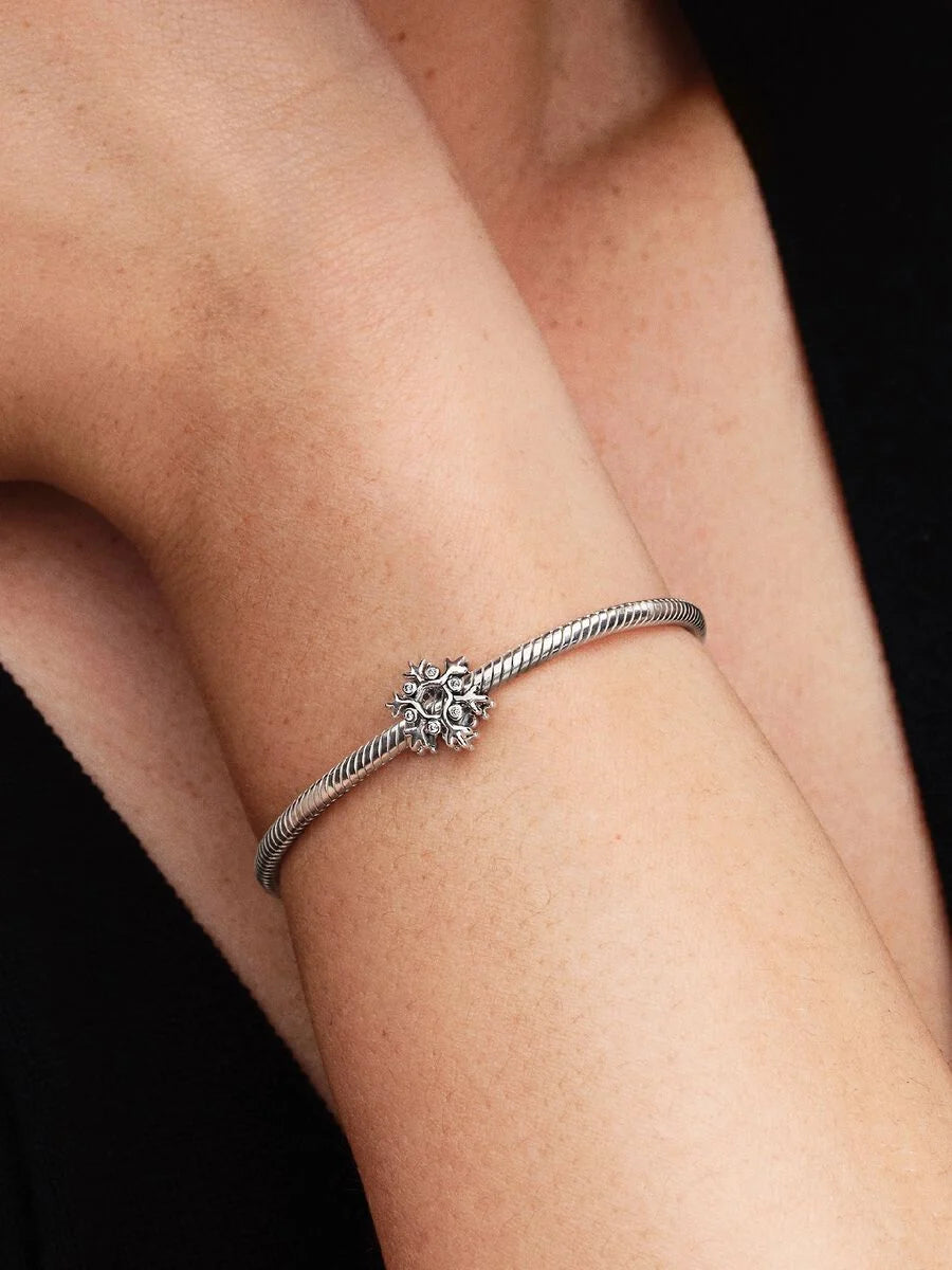 Pandora Sneeuwvlok Bedel 794249C01 – Zilver