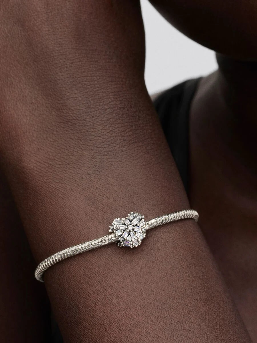 Pandora Sprankelende Hart Bedel 794240C01