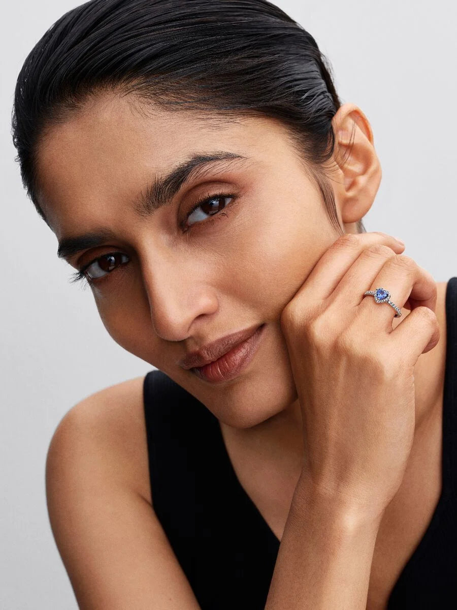 Pandora Hart Ring 198421C05 – Zilveren Ring met Blauwe Kristal