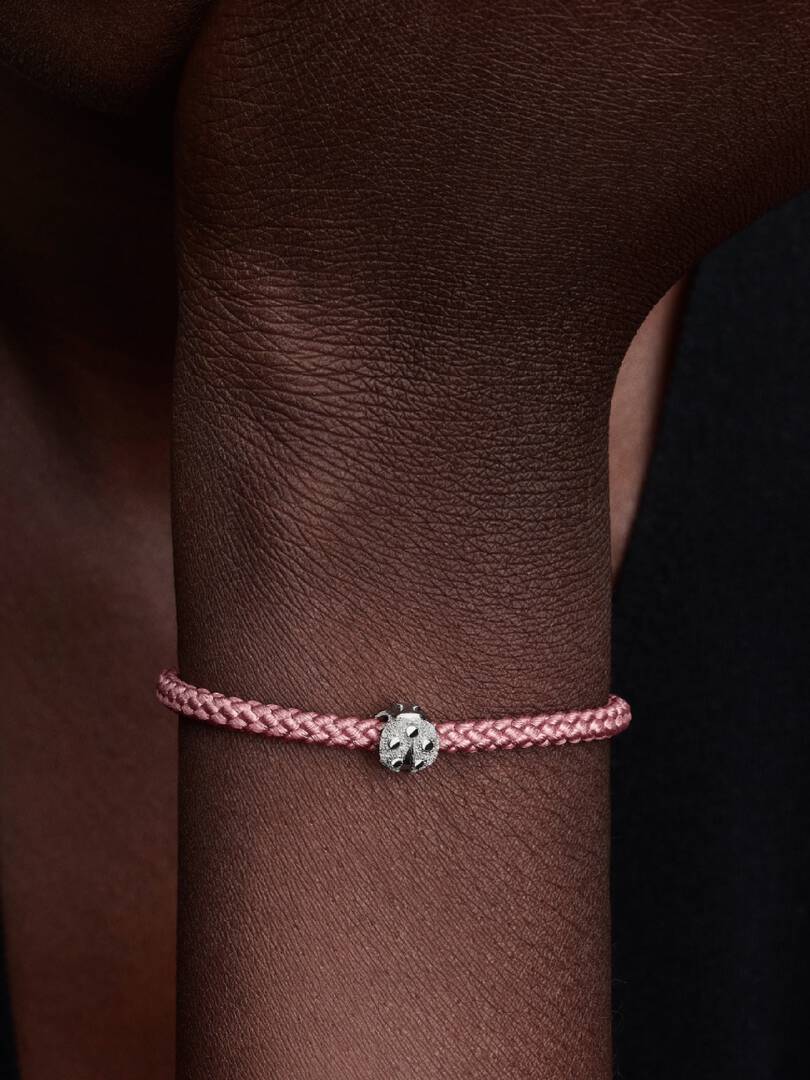 Pandora Getextureerd Lieveheersbeestje Wereldbol Minibedel zilver - 794527C00
