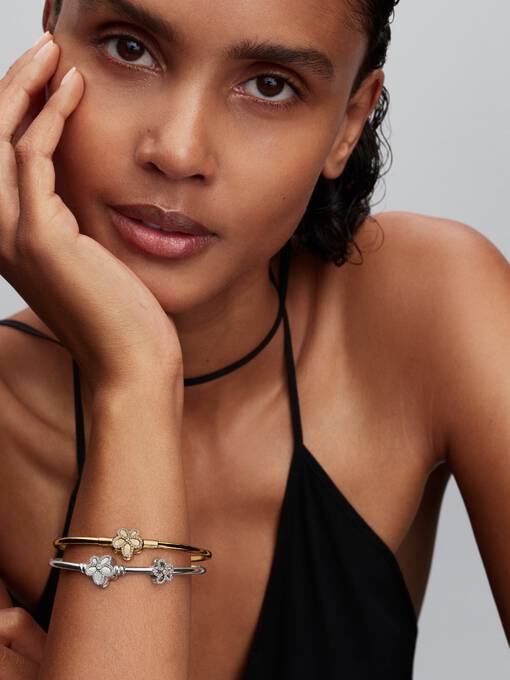 Pandora Pavé Bloem Opengewerkte Bedel bicolor zilver en goudverguld - 764480C01