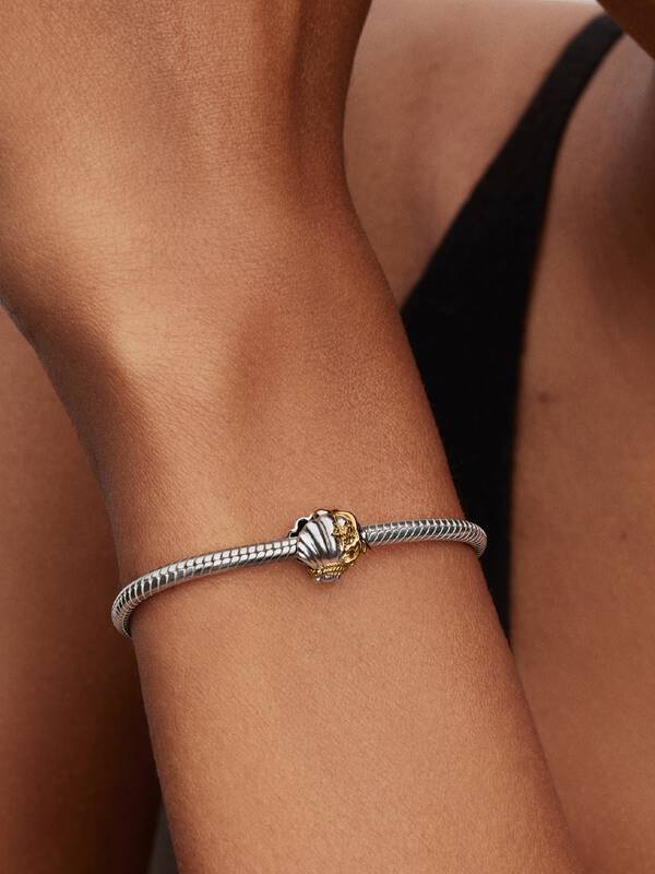 Pandora Disney Prinsessen Ariel Schelp Lab-grown Diamant Tweekleurige Bedel bicolor zilver en goudverguld 764403C01