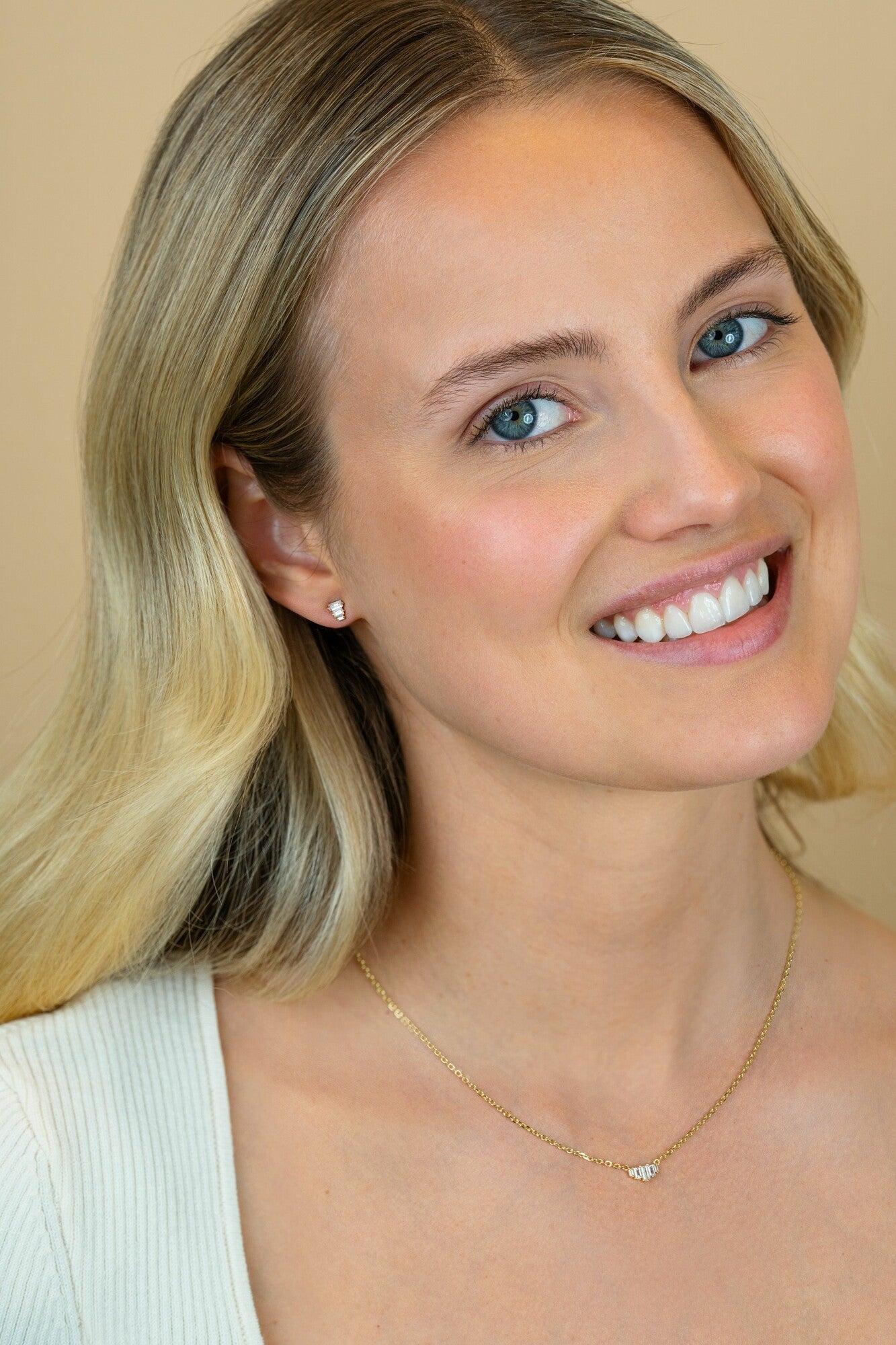 ZINZI gold plated zilveren oorstekers piramidevorm 3-baguette zirkonia 5,5mm ZIO2723Y - PansiteNederland.nl