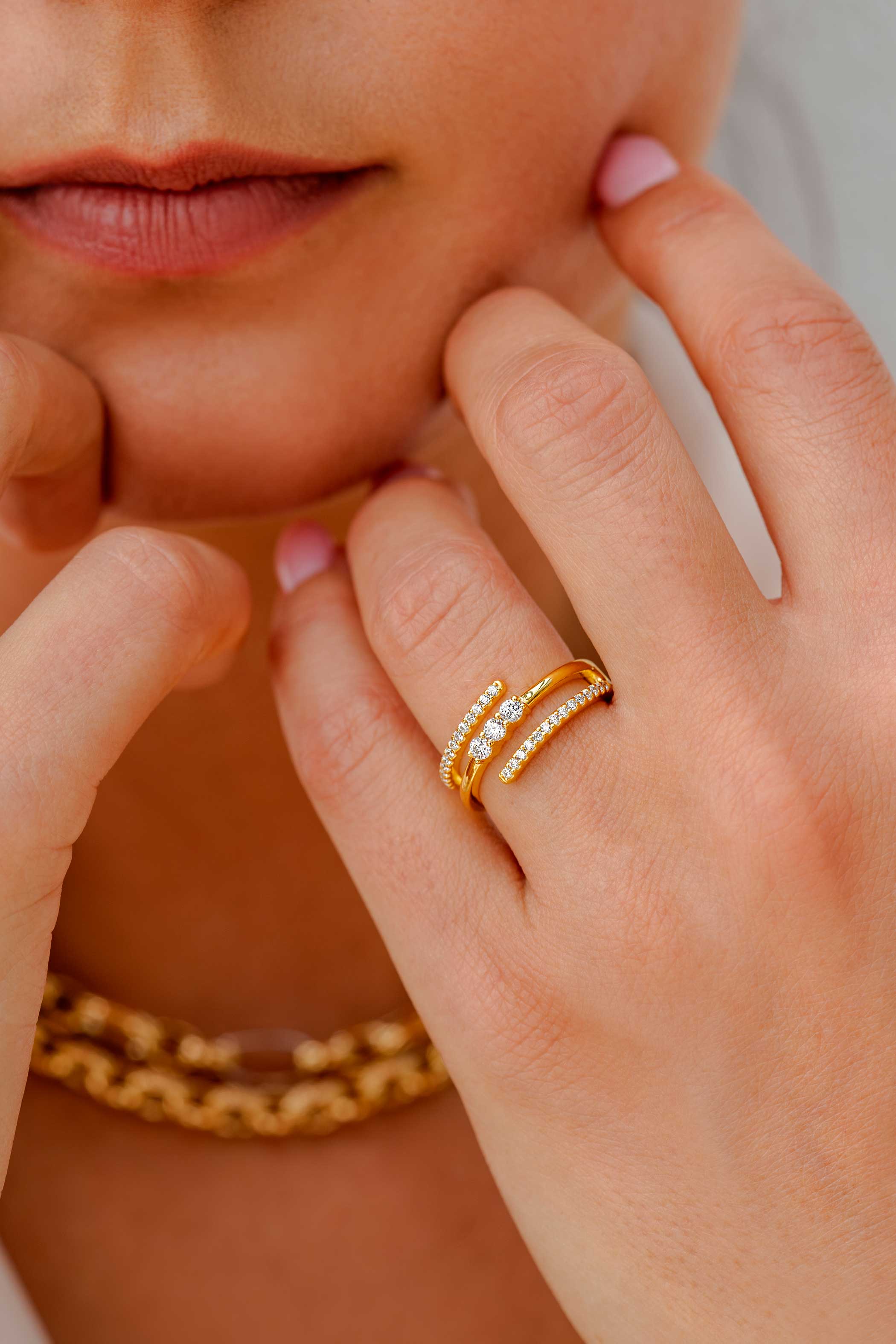 ZINZI Verguld Zilveren Ring met Witte Zirkonia - ZIR2645Y