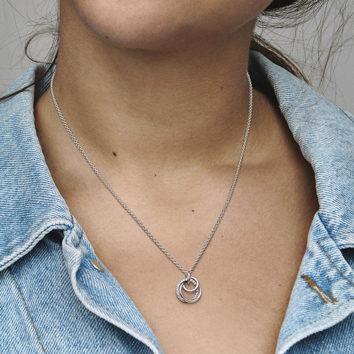 Pandora Familie Altijd Omarmd Ketting met Hanger zilver 391455C01