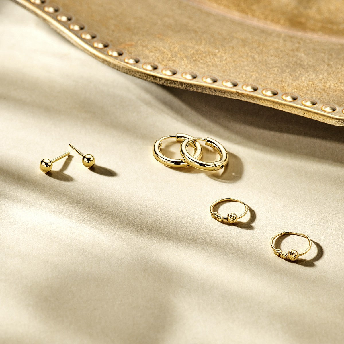 Fantasy Collection Oorbellen 2,5 mm ronde buis 14K geelgoud