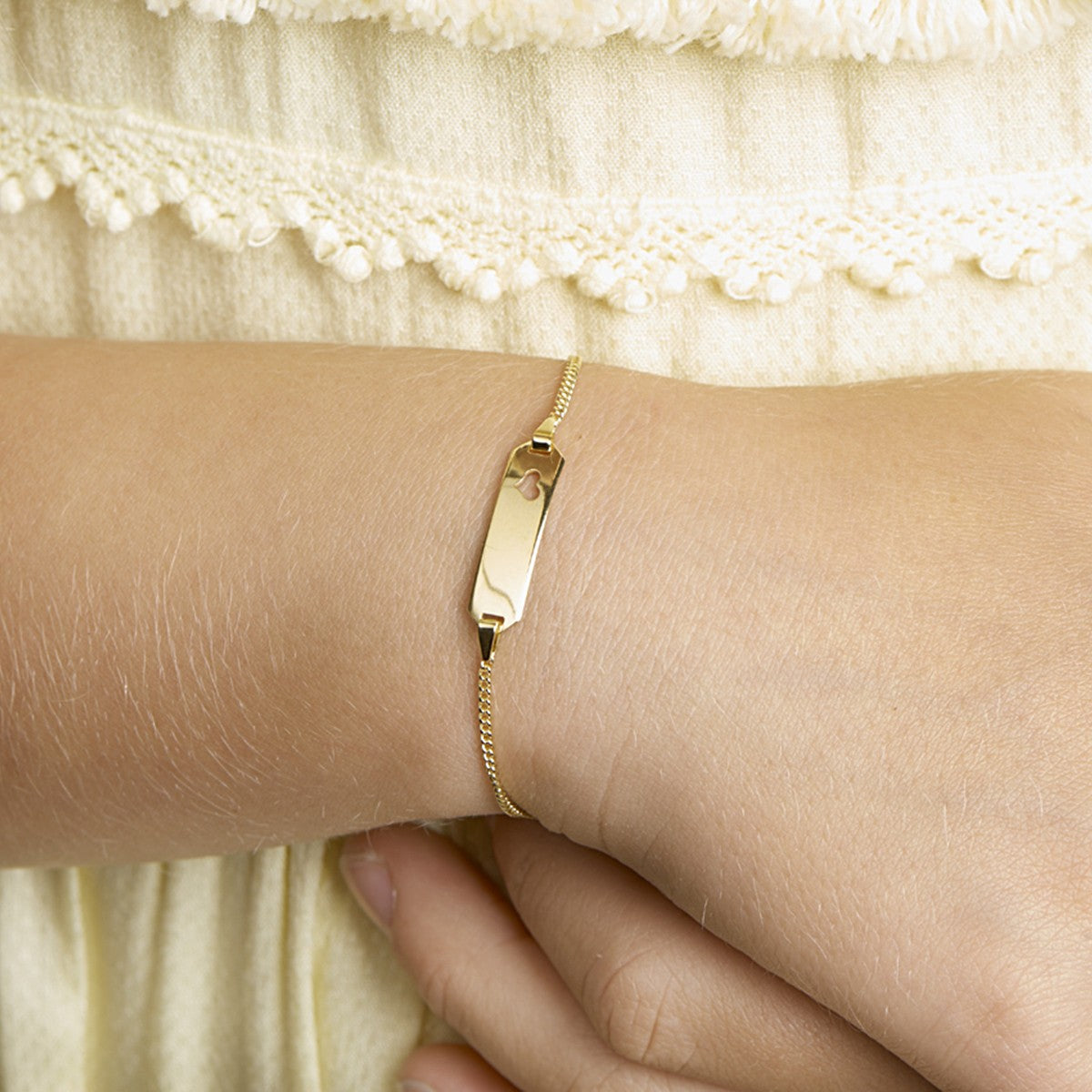 Fantasy Collection Graveerarmband hart gourmette 4 zijdes geslepen plaat 5,0 mm 14K geelgoud