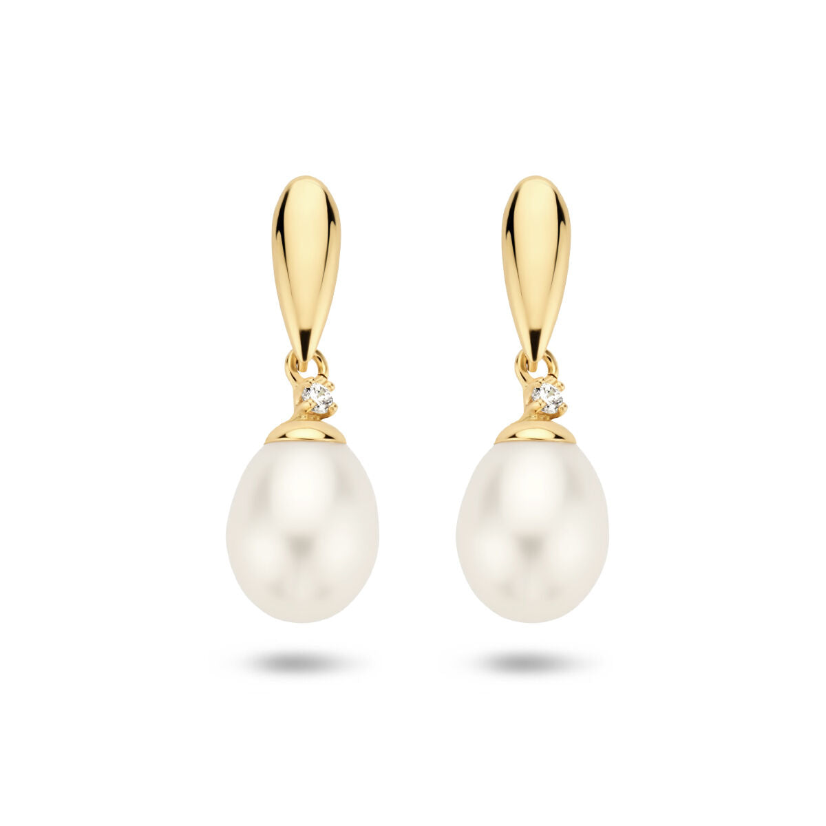 Fantasy Collection Hangende oorbellen parel en zirkonia 19 mm 14K geelgoud