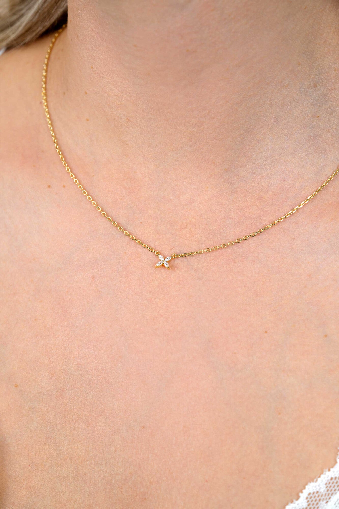 ZINZI Verguld Zilveren Ketting met Witte Zirkonia ZIC2624