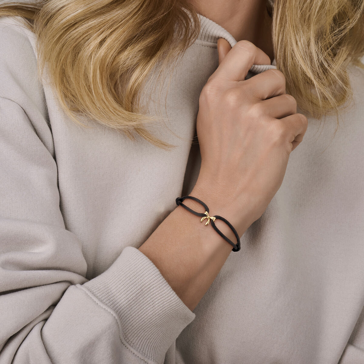 Fantasy Collection Armband satijn zwart strik 13 - 26 cm 14K goud