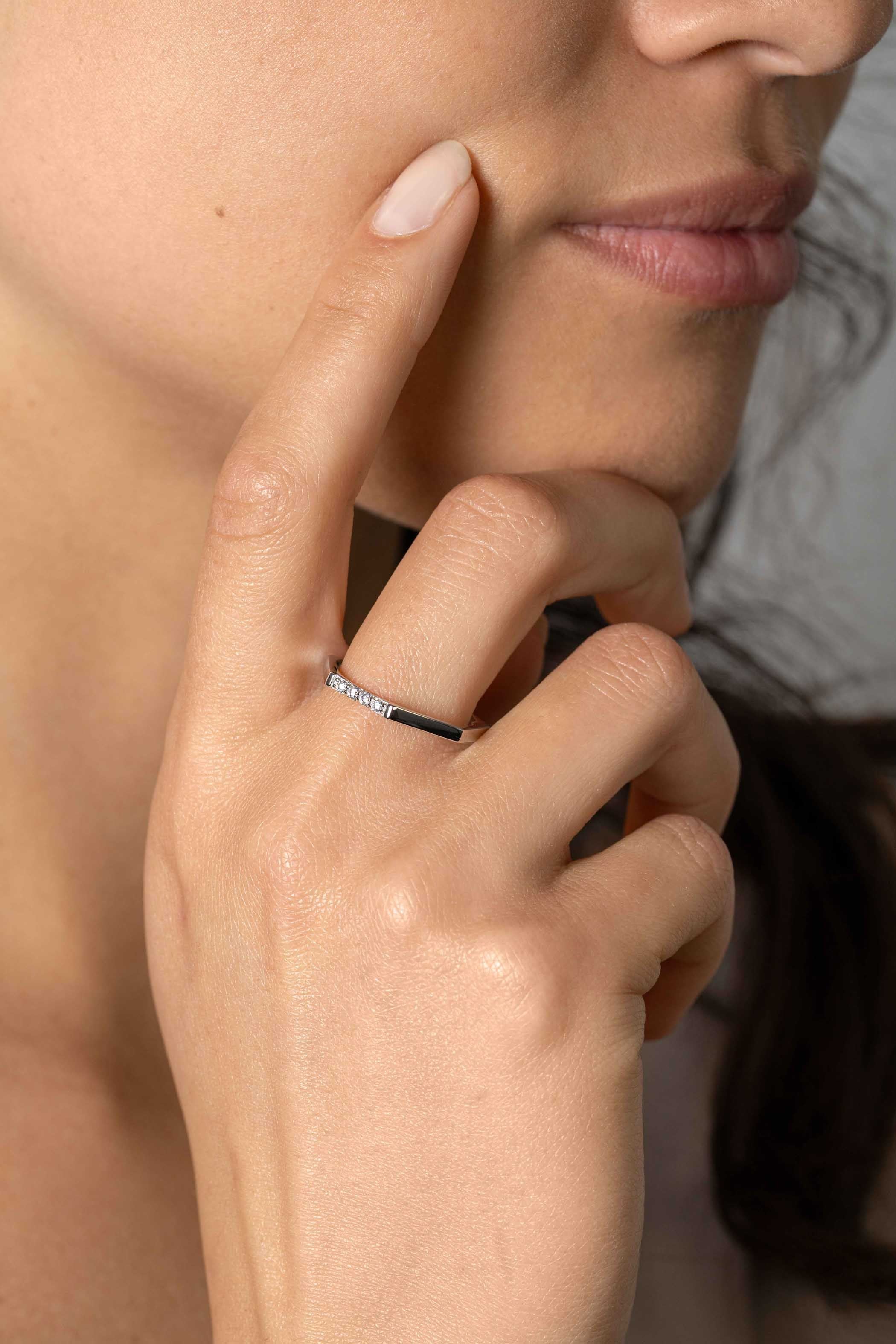 ZINZI Zilveren Ring met Witte Zirkonia - ZIR2492