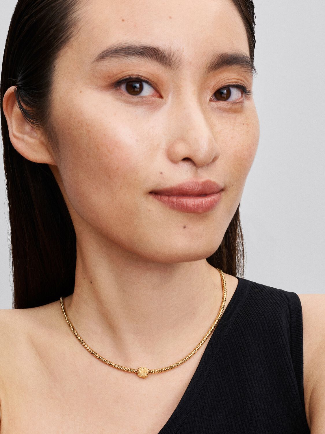 Pandora Minibedel getextureerd klavertje 764047C00