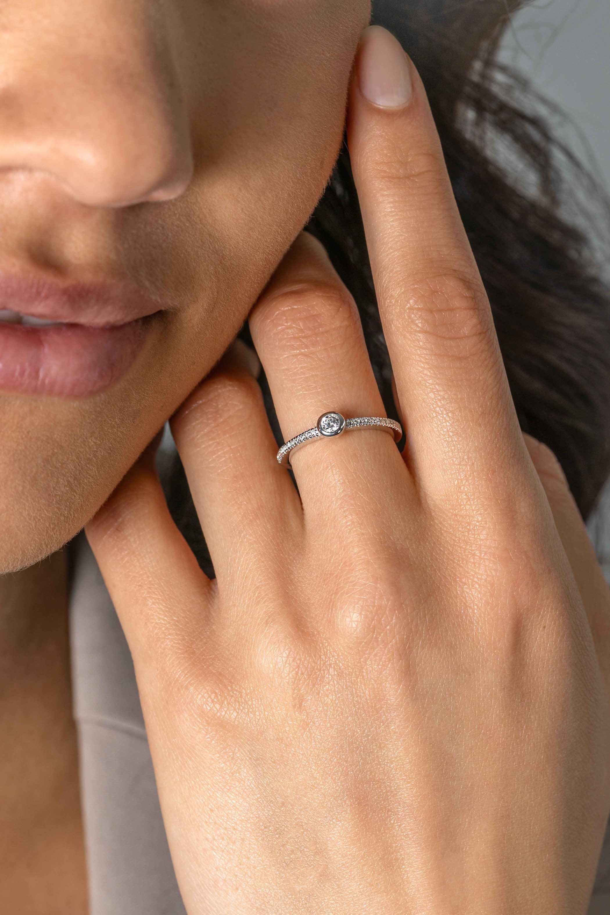 ZINZI Zilveren Ring met Witte Zirkonia - ZIR2422