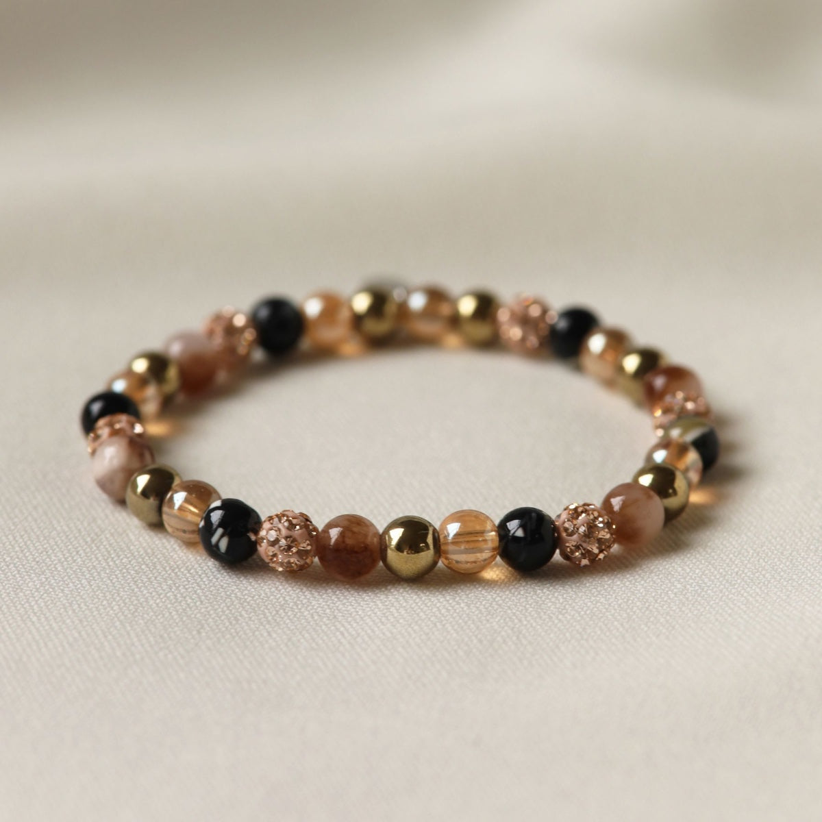 Karma Spiral Eloria XS armband roségoud gedragen