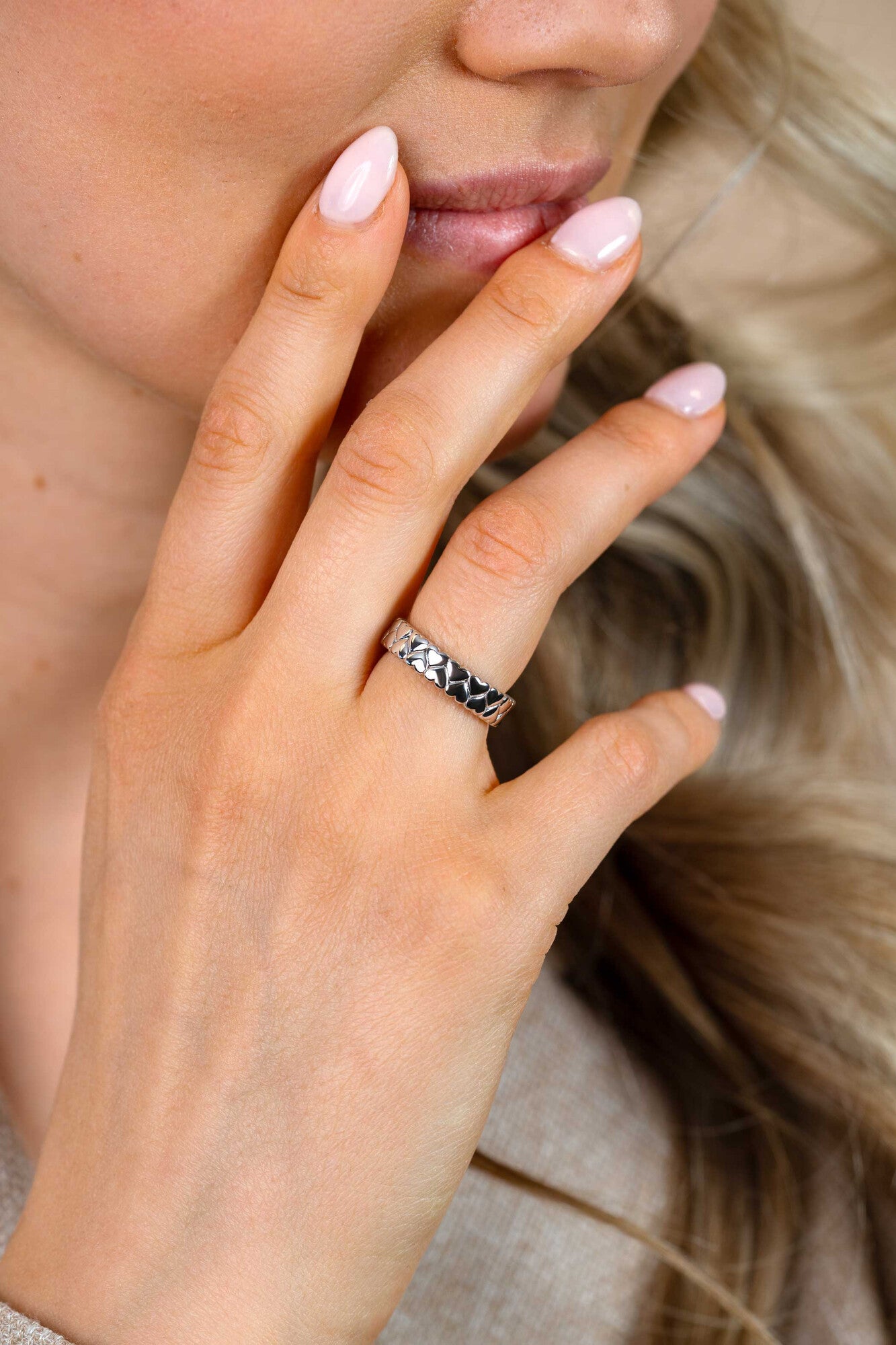 ZINZI Zilveren Ring met Hartjes ZIR2882
