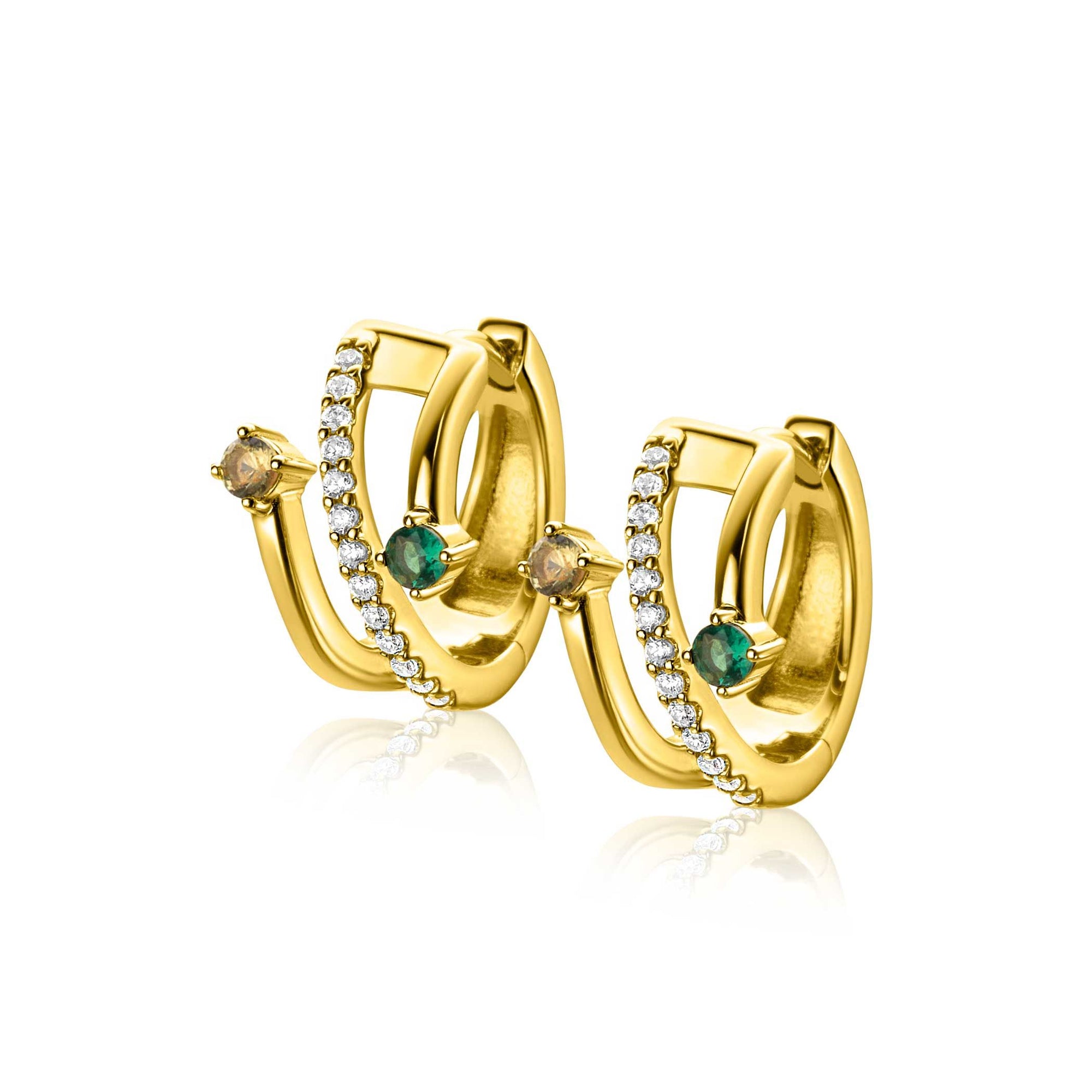 ZINZI gold plated zilveren multi-look oorringen met 3 rijen, bezet met groene kleurstenen en witte zirkonia's 10mm breed met luxe klapsluiting 16mm ZIO2646G - PansiteNederland.nl