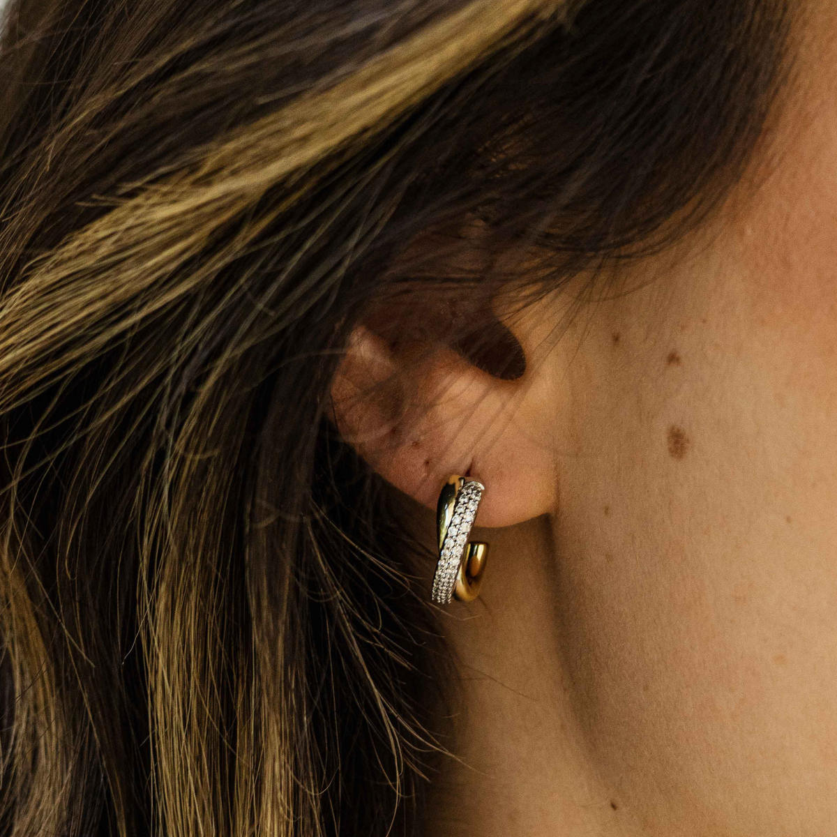 Gisser Oorringen Zilver Geel Verguld Zirkonia Wit – E1060Y – foto 2