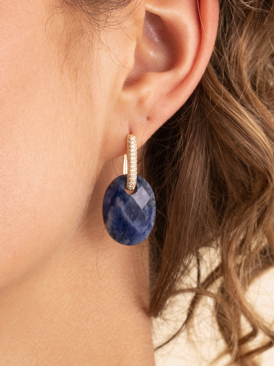 Sparkling Jewels Oorstenen Medium Oval Sodaliet EAGEM20-MO