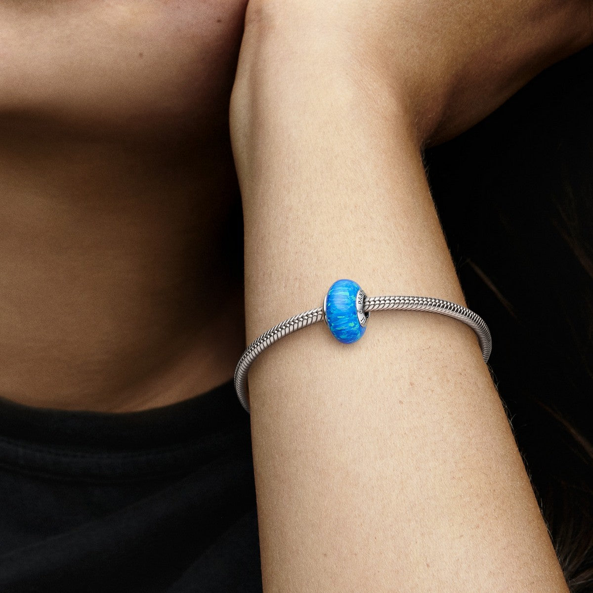 Pandora Opalescent Oceaan Blauwe Bedel zilver - 791691C02