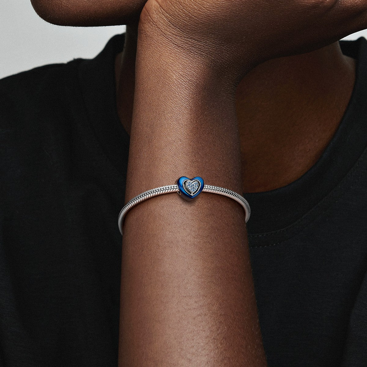 Pandora Blauwe draaiende hartbedel zilver - 792750C01