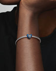 Pandora Blauwe Draaibare Hart Bedel 792750C01, exclusief en kwalitatief hoogwaardig. Ontdek nu!