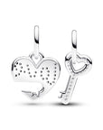 Pandora Deelbare Hangende Bedel Hart & Sleutel 793081C01, exclusief en kwalitatief hoogwaardig. Ontdek nu!