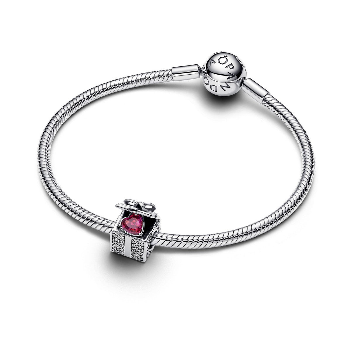 Pandora Bedel met glinsterend cadeau zilver - 793603C01
