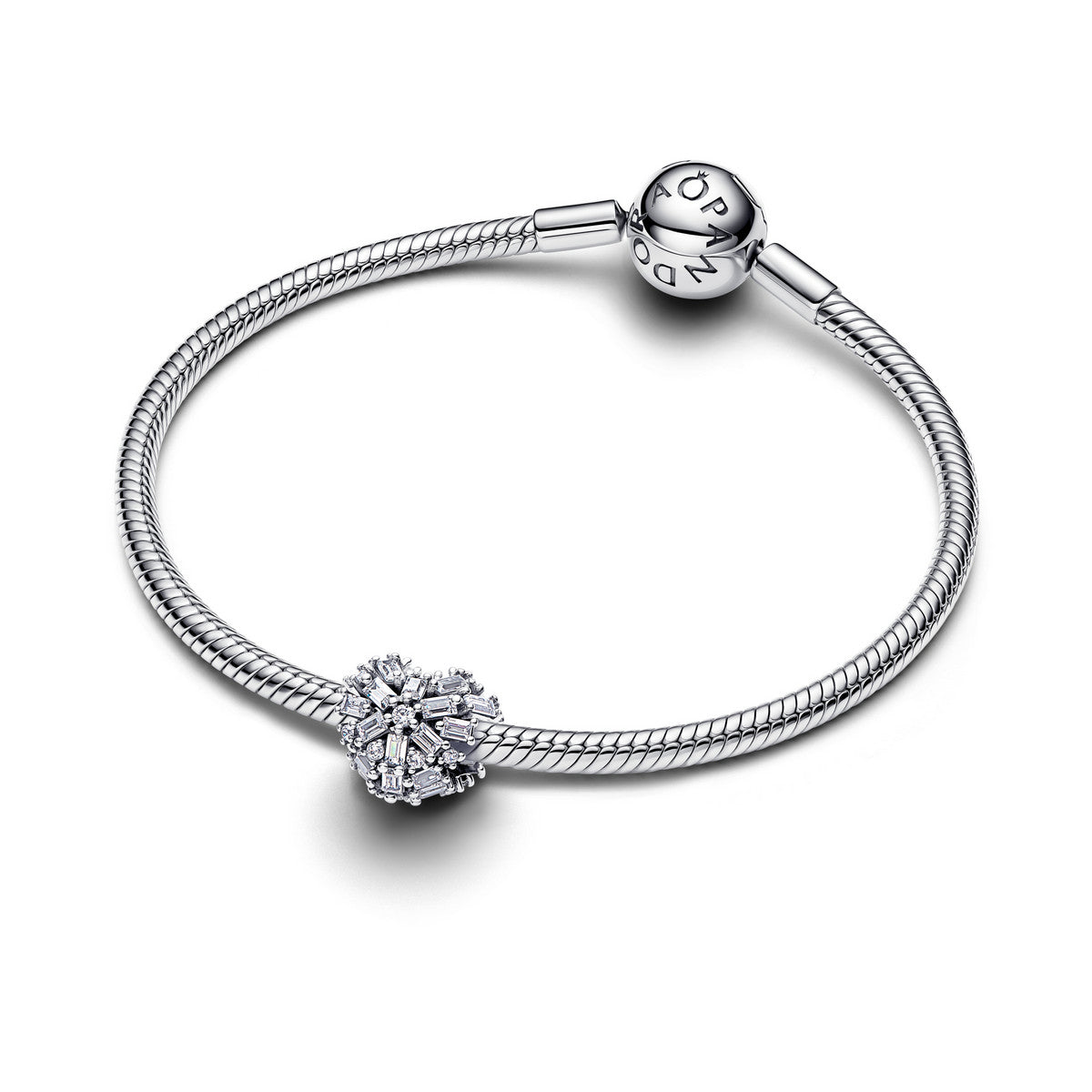 Pandora Sprankelende Hart Bedel 794240C01