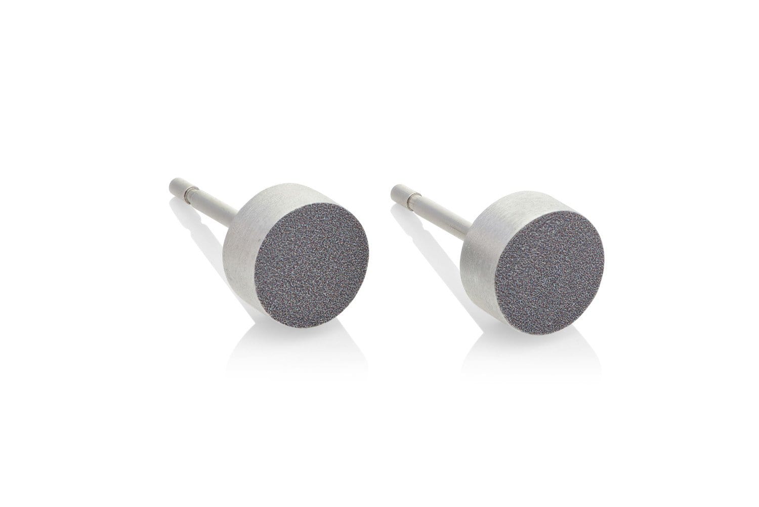 Clic Klein Rond Grijs Oorbel zilver - O36AG