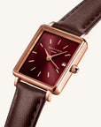 Rosefield horloge QBBLR-Q56 Boxy XS Burgundy Sunray Dark Brown Leather Rose Gold - PansiteNederland.nl