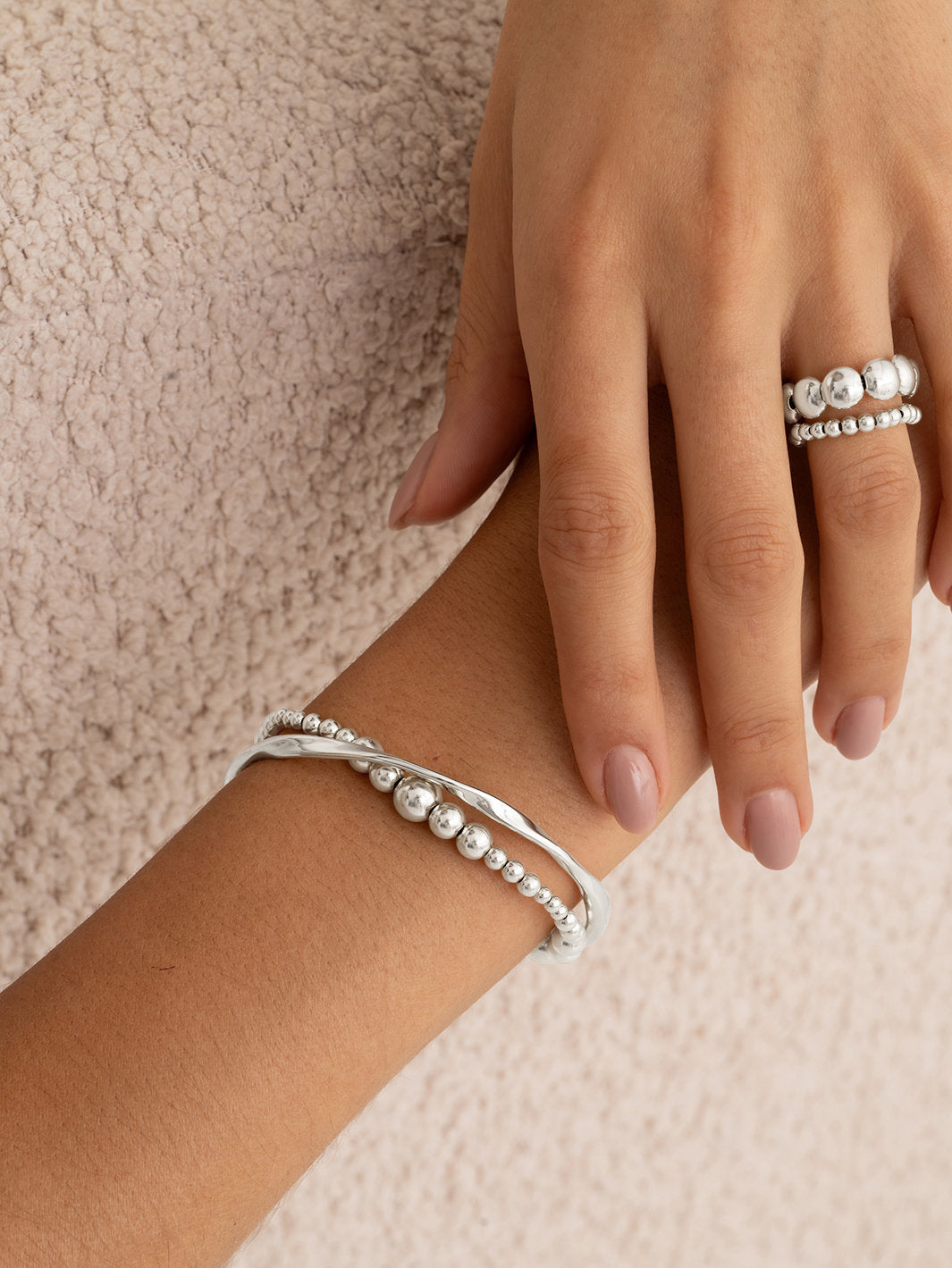 Sparkling Jewels Ring 3mm beads SRI-S-3MM Zilverkleurig