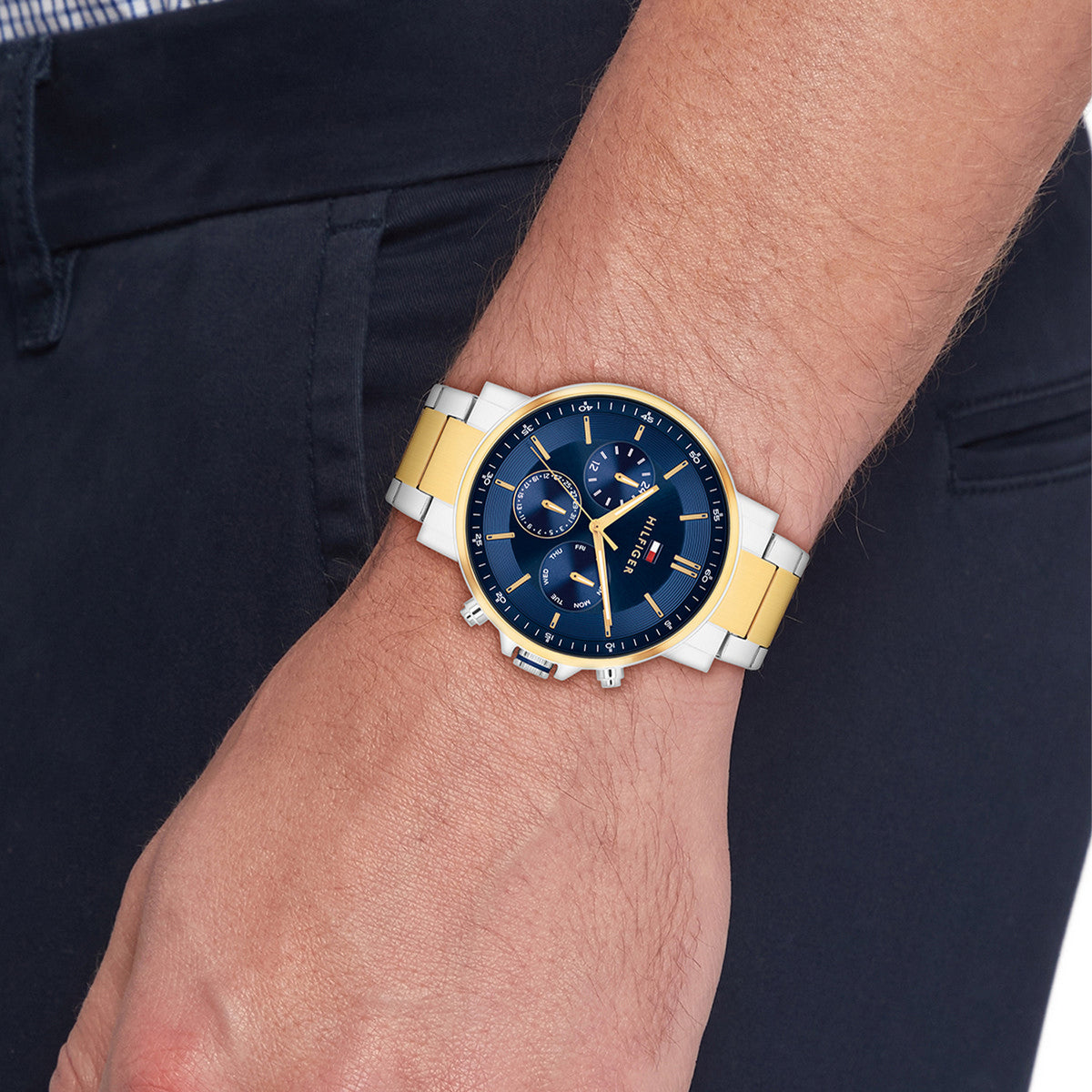 Tommy Hilfiger Horloge TH1710710 Heren Zilverkleurig 43 mm