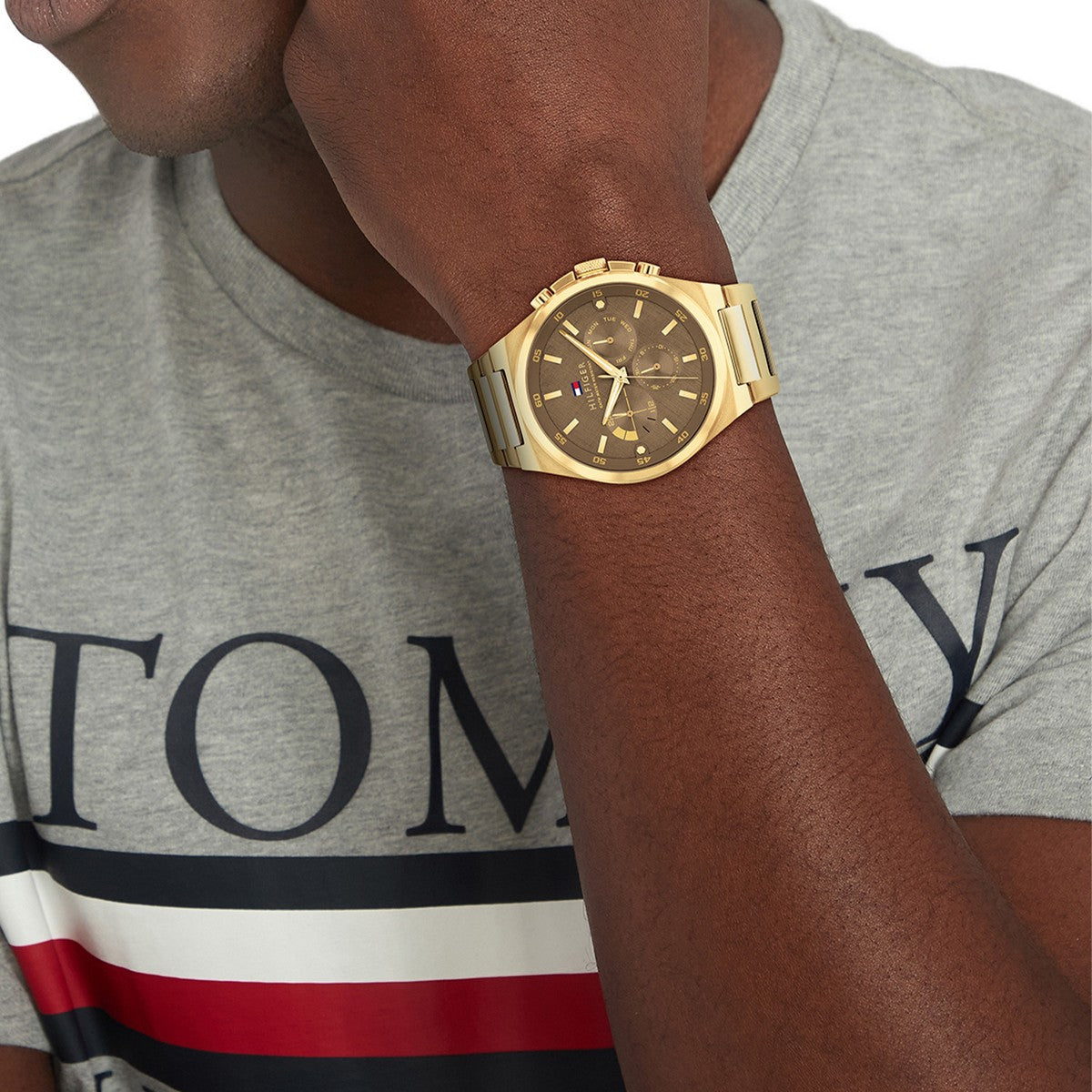 Tommy Hilfiger TH1792090 Horloge Heren Goudkleurig 46mm, exclusief en kwalitatief hoogwaardig. Ontdek nu!