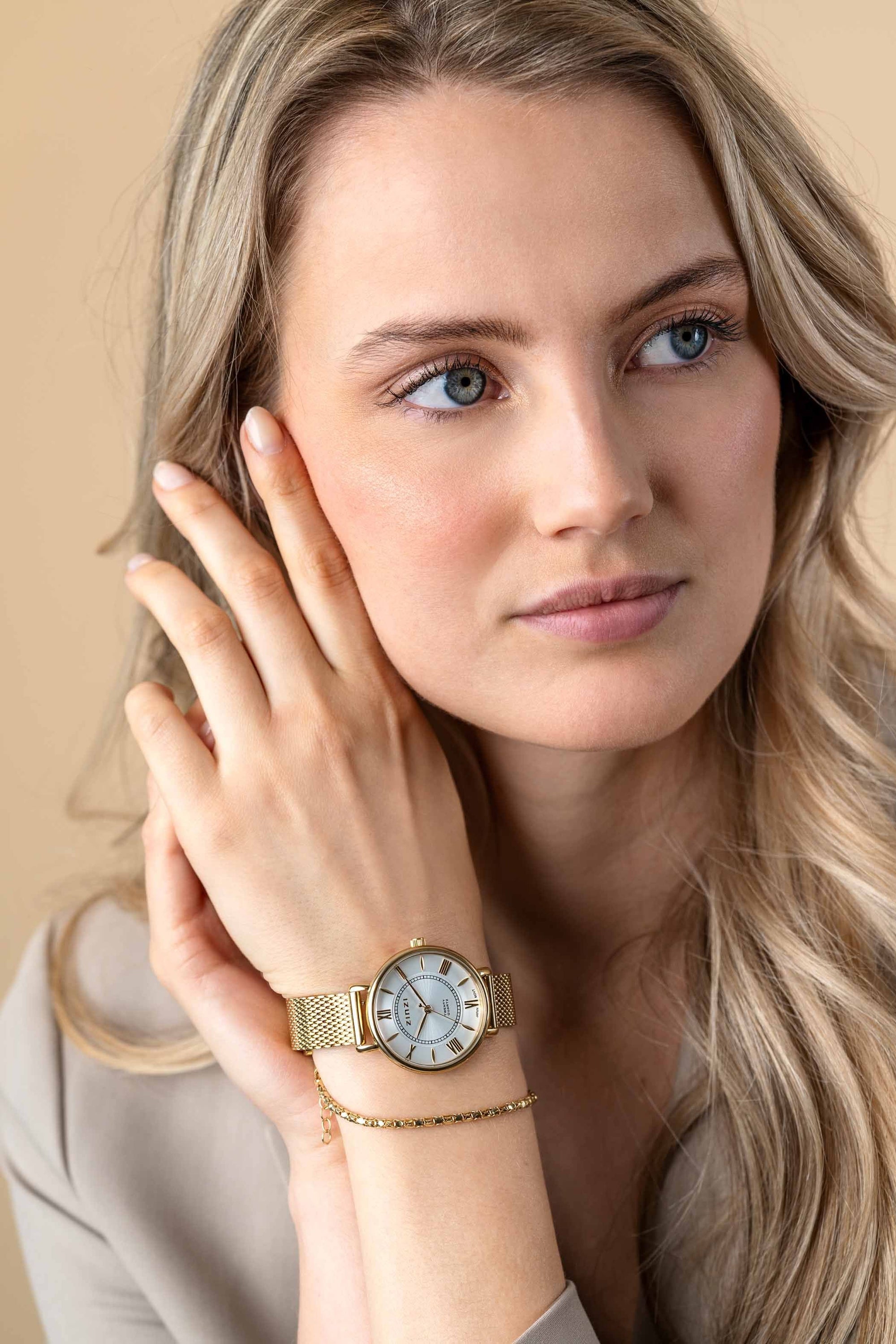 ZINZI Twenty horloge met zilverkleurige wijzerplaat, geelgoudkleurige kast 34mm en stalen meshband ZIW2033 - PansiteNederland.nl