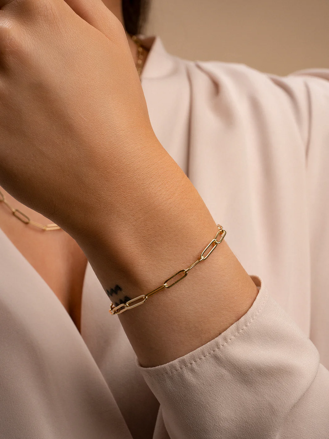 Sparkling Jewels Armband Long Plated LK-LGG-019 Goudkleurig