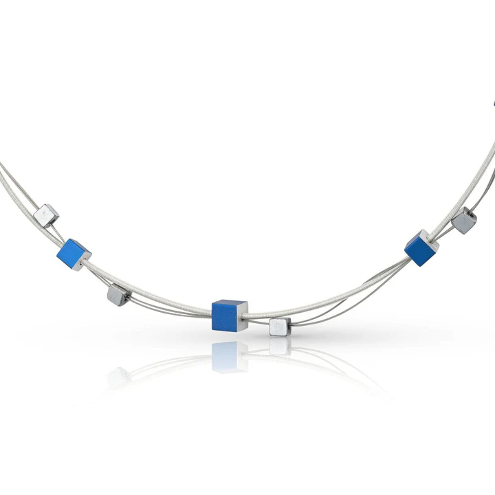Clic Speelse Kubusjes Collier 45cm edelstaal - C257BI