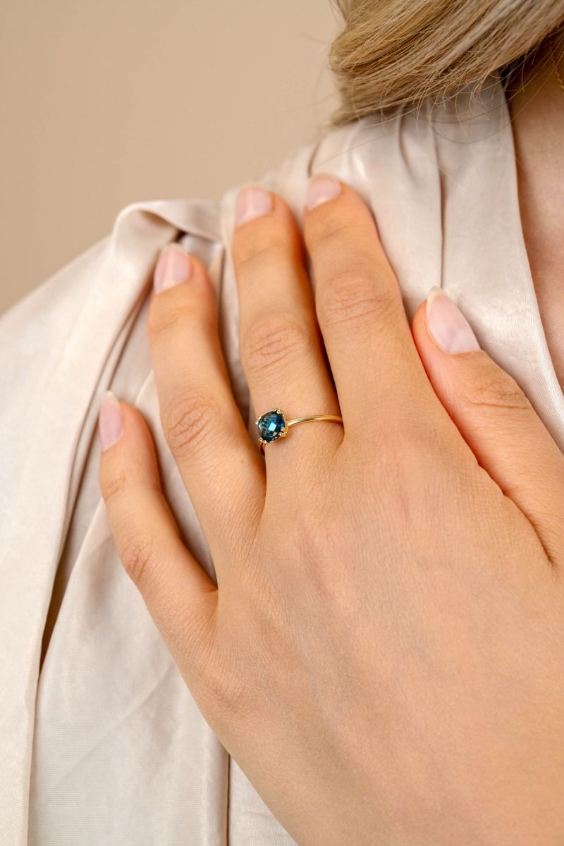 ZINZI 14K Gouden Ring met Blauwe Topaas ZGR537