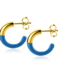 Zinzi gold plated zilveren trendy oorsieraden 16mm half emaille blauw ZIO2315B - PansiteNederland.nl