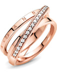 Pandora Ring Crossover Pavé Triple Band 189057C01, exclusief en kwalitatief hoogwaardig. Ontdek nu!