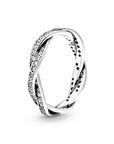 Pandora Sparkling Twisted Lines Ring 190892CZ, exclusief en kwalitatief hoogwaardig. Ontdek nu!